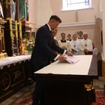 Joniec. Poświęcenie nowego ołtarza