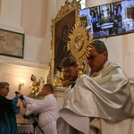 Joniec. Poświęcenie nowego ołtarza