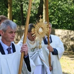 Joniec. Poświęcenie nowego ołtarza