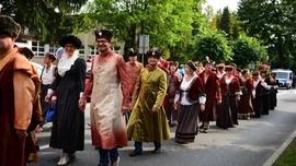 Kudowa brzmi Moniuszką