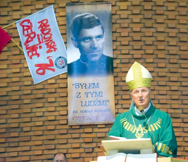 Bp Marek Solarczyk przewodniczył Eucharystii w Pelagowie.