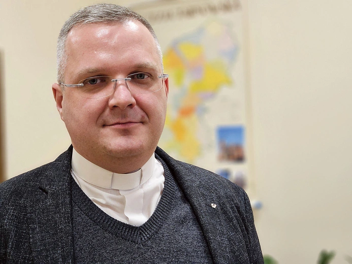 – W wielu miejscach rodzice, a także pełnoletnia młodzież ze szkół ponadpodstawowych, złożyli prośby o sfinansowanie drugiej lekcji religii – informuje ks. Andrzej Jasnos.