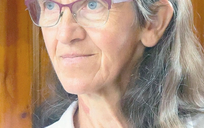 Teresa Klimczak od 21 lat opiekuje się tym miejscem.