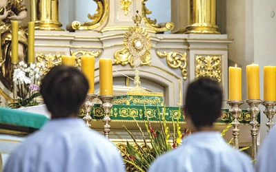 Na zakończenie modlitwy abp Adrian Galbas zapowiedział zorganizowanie podobnego wydarzenia w intencji powołań do życia małżeńskiego i rodzinnego.