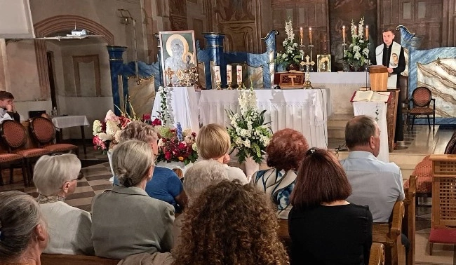 Oddali się w opiekę Matce Bożej