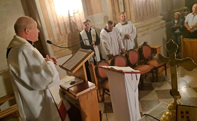 Oddali się w opiekę Matce Bożej