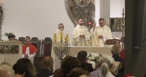 Nie da się ich rozstrzelać - liturgia za "Inkę" i "Zagończyka"