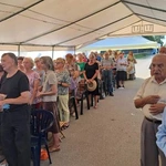 Modlitwa przy kaplicy w Opocznie 