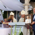 Modlitwa przy kaplicy w Opocznie 