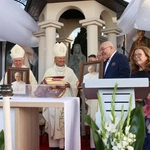 Modlitwa przy kaplicy w Opocznie 