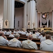 Katowice. Jubileuszowa pielgrzymka kapłanów i diakonów 