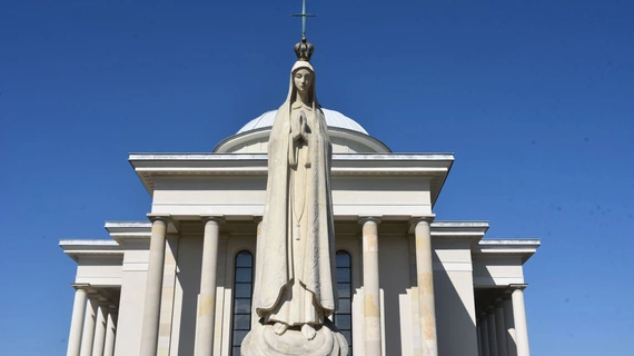 Dąbrowska świątynia jubileuszowa