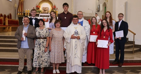 Pielgrzymka Ruchu Światło-Życie do skarżyskiej Ostrej Bramy