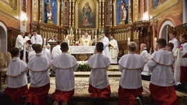 Z Matką Bożą Pocieszenia, św. Fidelisem i Aureliuszem