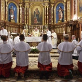 Z Matką Bożą Pocieszenia, św. Fidelisem i Aureliuszem