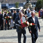 Polowa Msza św. przy katedrze na 45 lat Solidarności