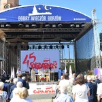 Polowa Msza św. przy katedrze na 45 lat Solidarności