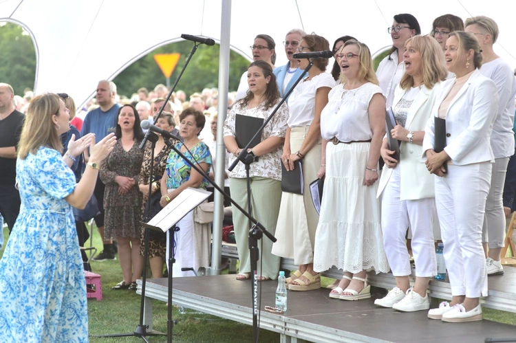 Odpust Matki Bożej Królowej Pokoju