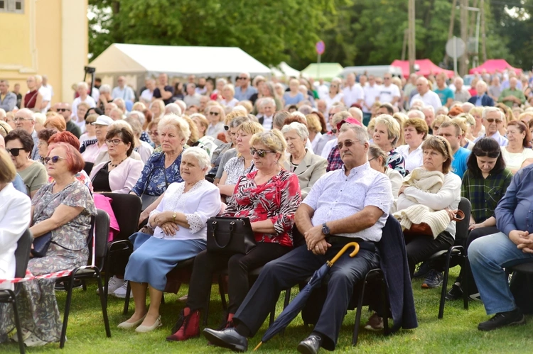 Odpust Matki Bożej Królowej Pokoju
