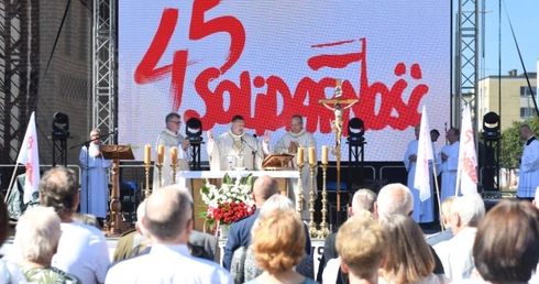 Gorzów Wlkp. Obchody 45. rocznicy powstania NSZZ "Solidarność"