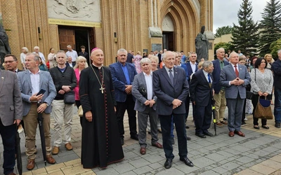 Bp Solarczyk modlił się w rocznicę powstania Solidarności