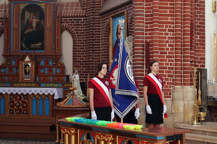 Rozpoczęcie roku w Zespole Szkół Salezjańskich we Wrocławiu