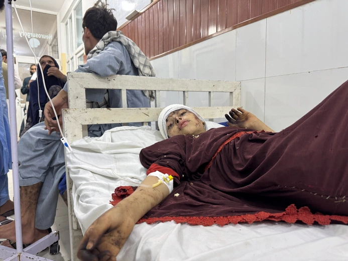 Ponad 800 zabitych, co najmniej 2,8 tys. rannych wskutek trzęsienia ziemi w Afganistanie