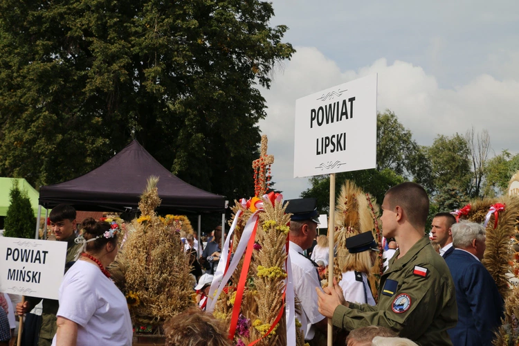 Płońsk. Wojewódzko-diecezjalne święto plonów  cz.I