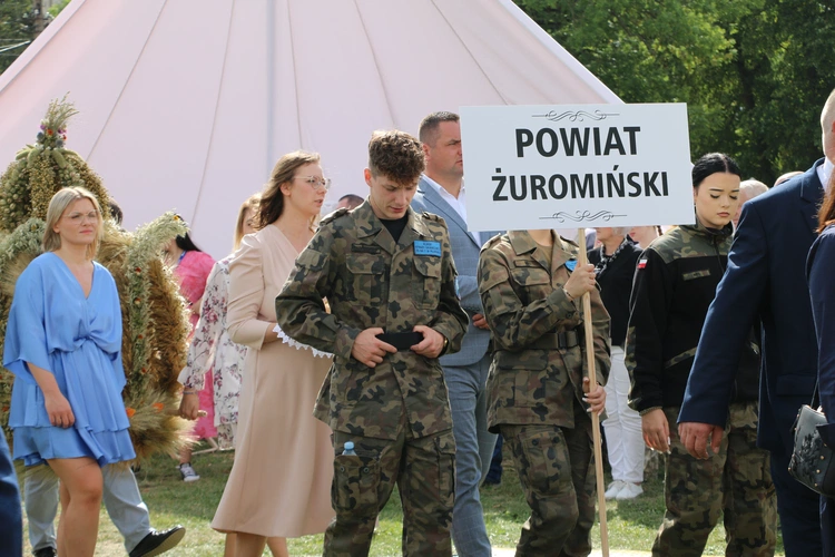 Płońsk. Wojewódzko-diecezjalne święto plonów  cz.I