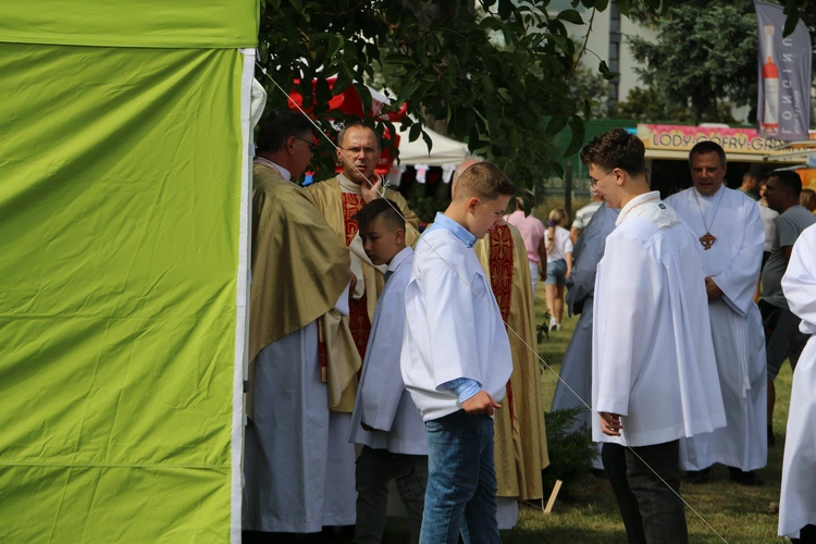 Płońsk. Wojewódzko-diecezjalne święto plonów  cz.I