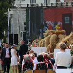 Płońsk. Wojewódzko-diecezjalne święto plonów  cz.I