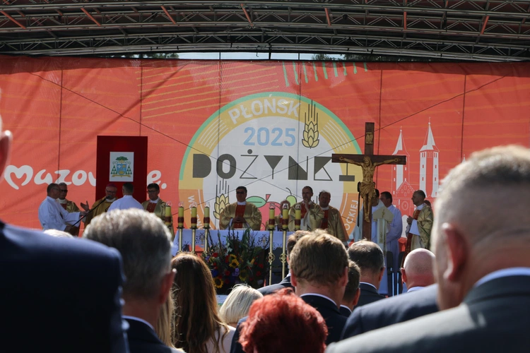 Płońsk. Wojewódzko-diecezjalne święto plonów cz. II