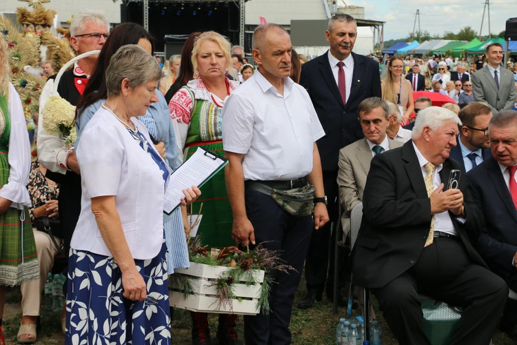 Płońsk. Wojewódzko-diecezjalne święto plonów cz. II