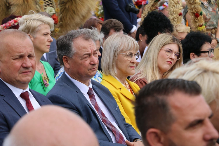 Płońsk. Wojewódzko-diecezjalne święto plonów cz. II