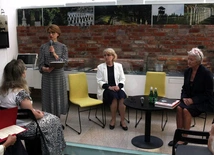 Jesteśmy przyzwyczajeni, by strzelać do wroga brylantami