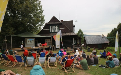 Jakub Głuszak i Tadeusz Papierzyński na 7. Beskidzkim Festiwalu Podróżników