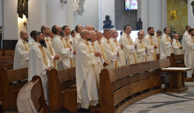 Bp Szkudło do rektorów seminariów: Formacja seminaryjna służy formacji do świętości
