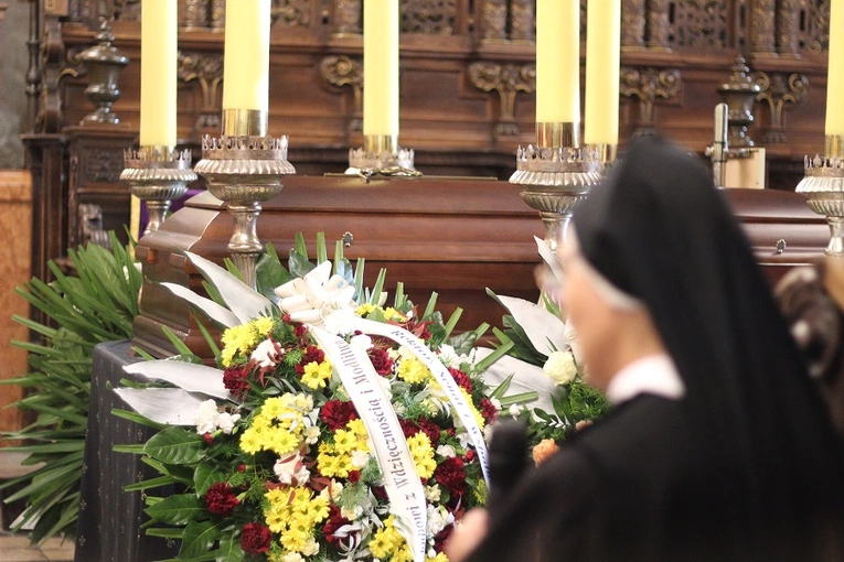 Msza św. żałobna w intencji bp. Jana Szkodonia