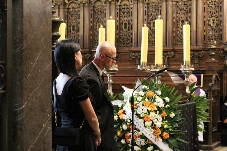 Msza św. żałobna w intencji bp. Jana Szkodonia