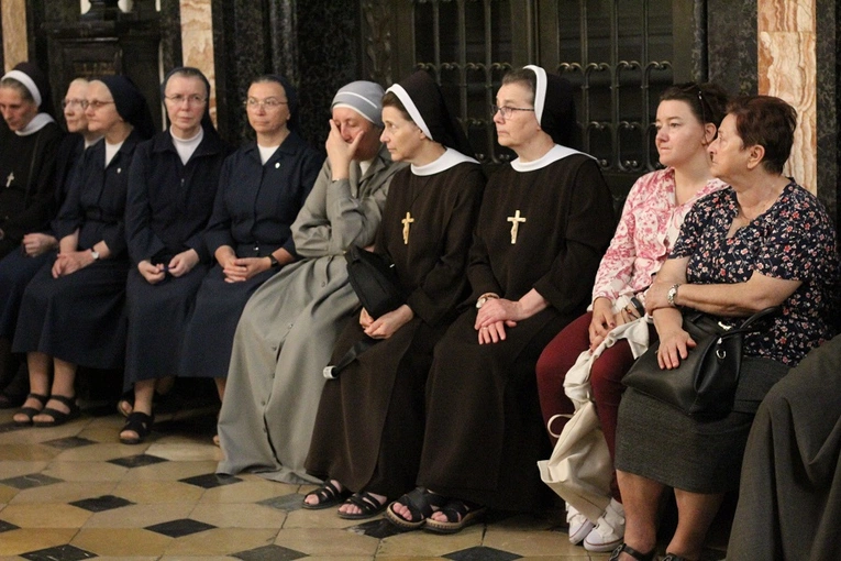 Msza św. żałobna w intencji bp. Jana Szkodonia