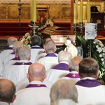 Msza św. żałobna w intencji bp. Jana Szkodonia