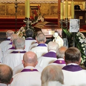 Był pracowity, pobożny, bardzo kapłański