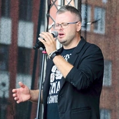 Jednym z artystów, który wystąpił na festiwalowej scenie, był Michał Steciak. 
