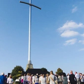 O 17.00  na wzgórzu będzie sprawowana Msza Święta.