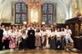 Pamiątkowe zdjęcie pielgrzymów  z abp. Wacławem Depą, metropolitą częstochowskim. 