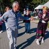 Także skoczna belgijka porwała parafian do tańca.