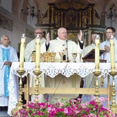 – Mamy naśladować Maryję jako Tę, która nosi w sercu Jezusa Chrystusa, Księcia Pokoju  – mówił abp Józef Górzyński. 