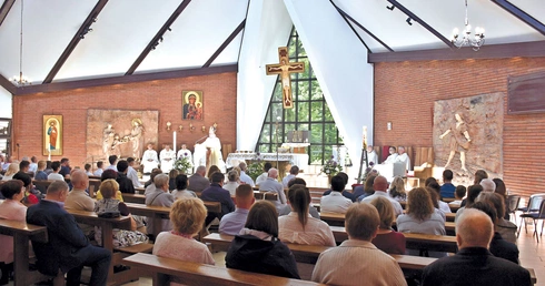 Parafia  została  powołana  w 1985 r. przez ówczesnego ordynariusza gdańskiego bp. Tadeusza Gocłowskiego.