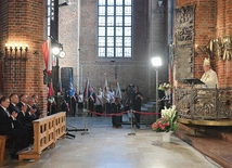 Homilii abp. Tadeusza Wojdy wysłuchali prezydenci Polski  – Karol Nawrocki i Andrzej Duda.