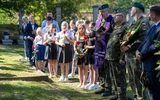 O poległych pamietano w miastach, gminach i parafiach. 